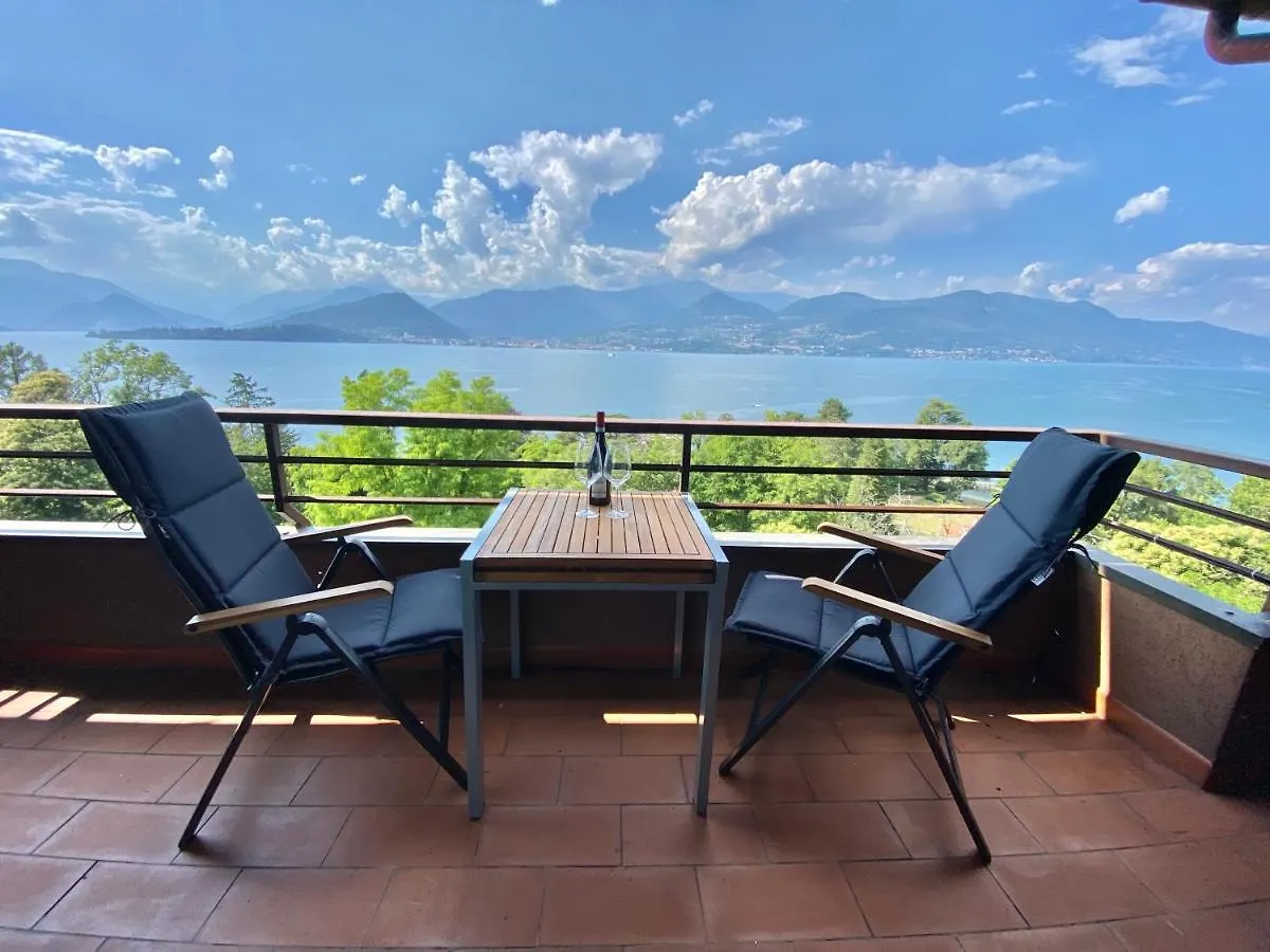 L'Appartamento Dell'Arte Cerro  0*, Cerro (Laveno-Mombello) Italy
