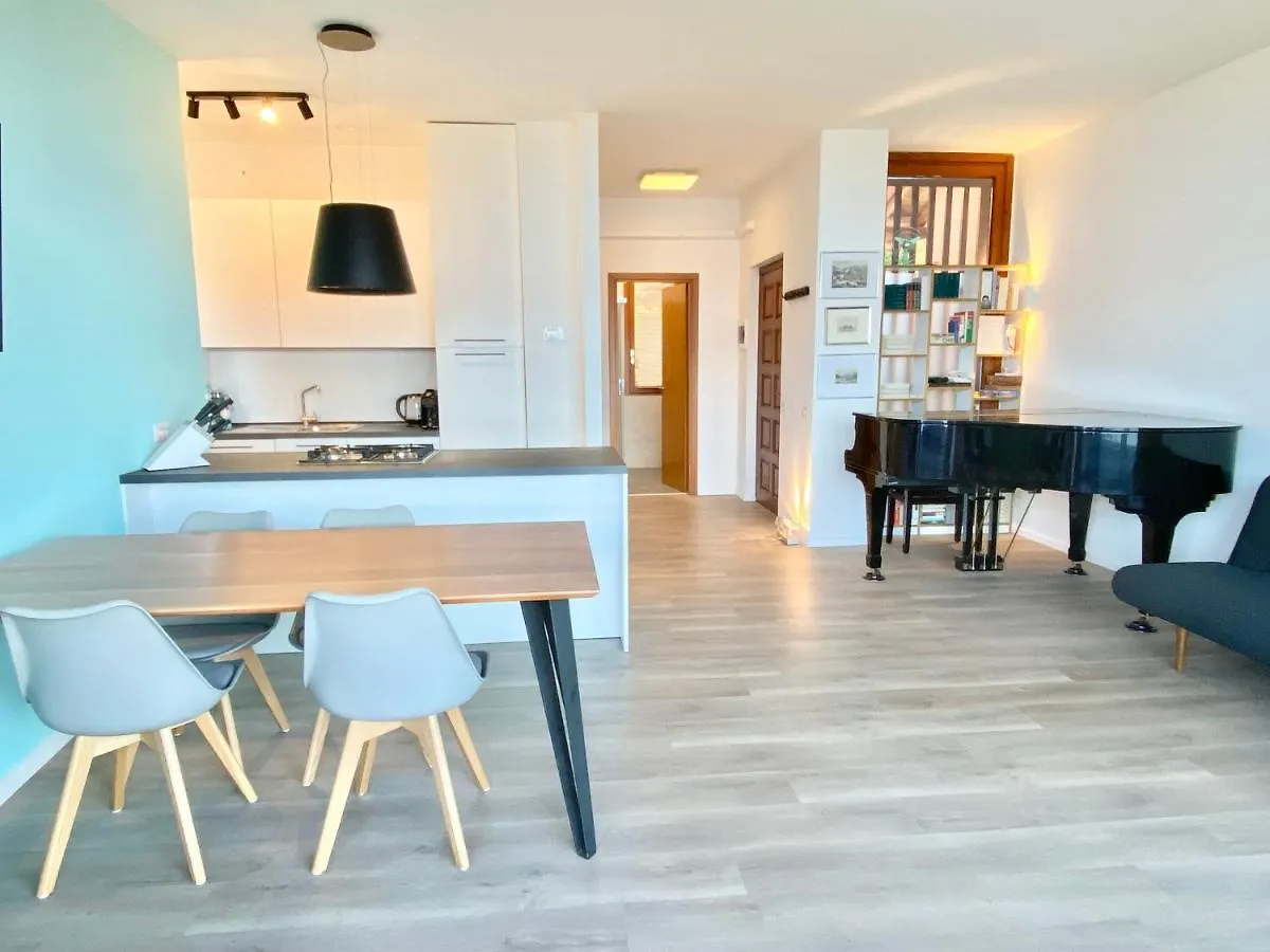 Apartment L'Appartamento Dell'Arte Cerro  Italy