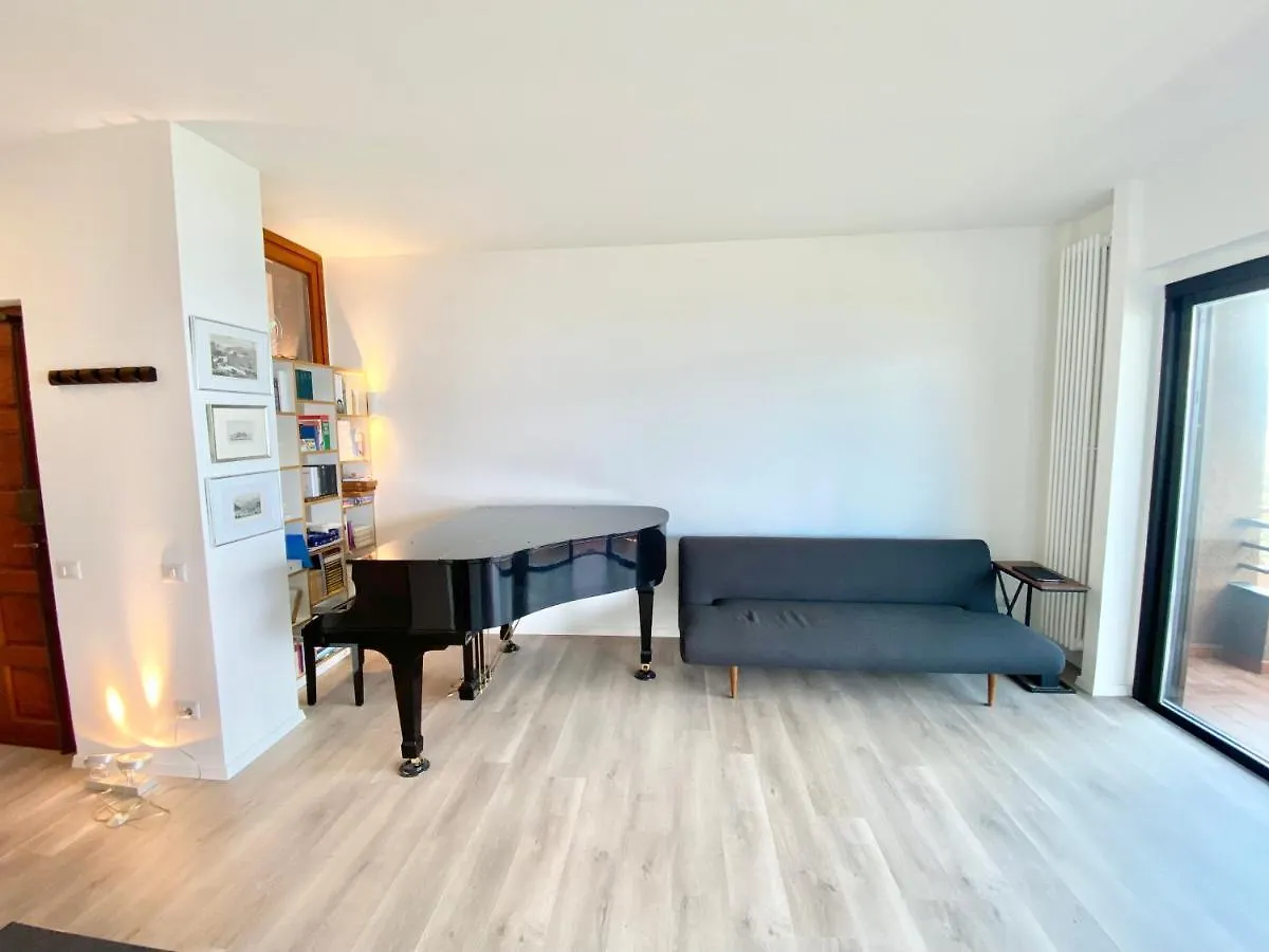 Apartment L'Appartamento Dell'Arte Cerro  Italy